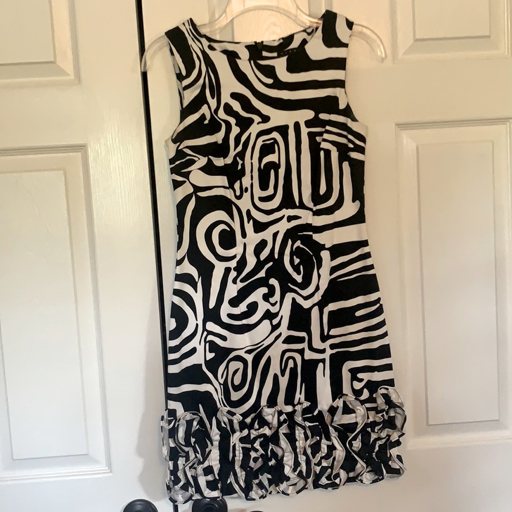 Tiana B Fun Black and White Sleeveless Dress